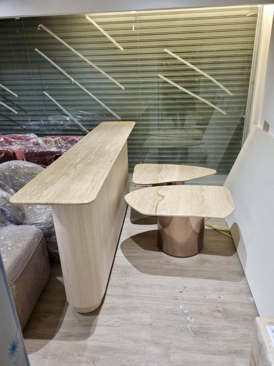 stainless-steel-table