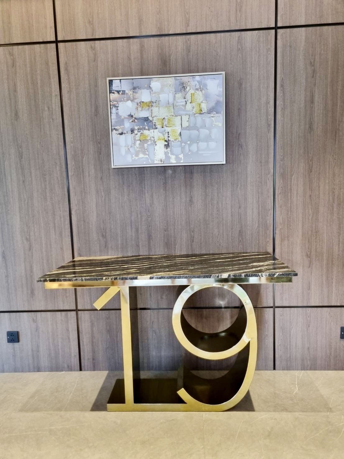 stainless-steel-table